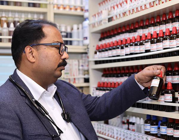 Dr. Vivek Kumar